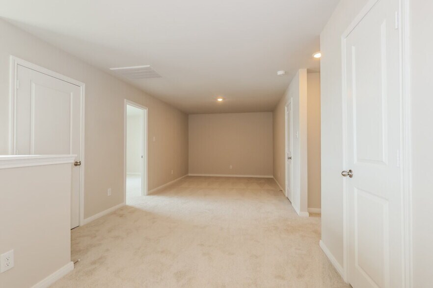 Building Photo - 15652 Plum Brk Dr