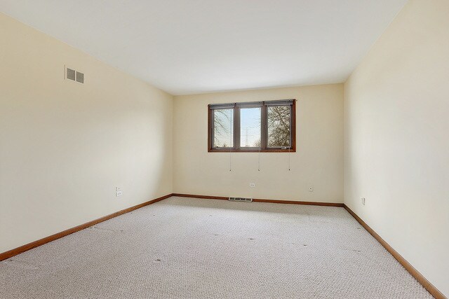 Building Photo - 15433 Begonia Ct