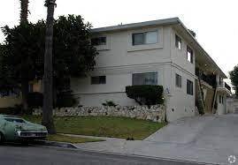 Building Photo - 826 N. Austin Ave
