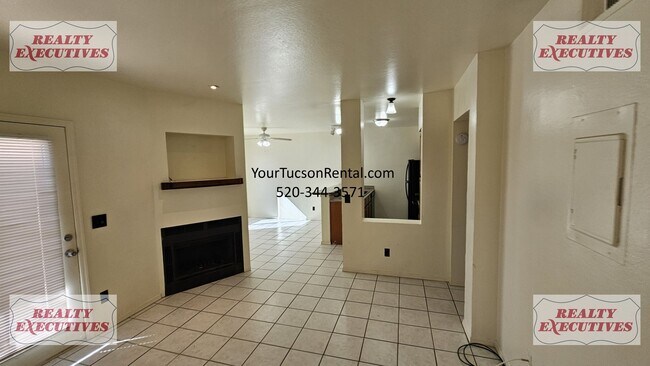 Building Photo - The Village in Midvale Park - Downstairs 1...