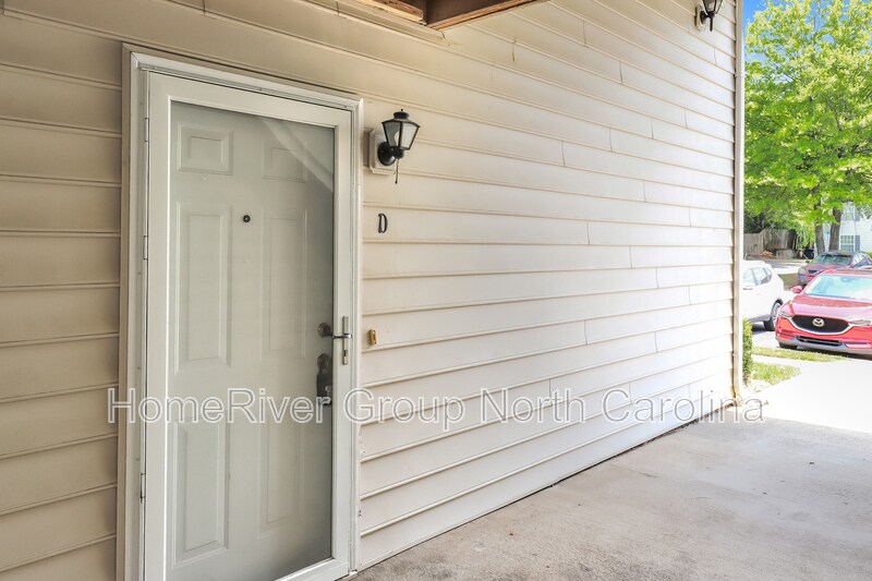 Building Photo - 802 Moultrie Ct