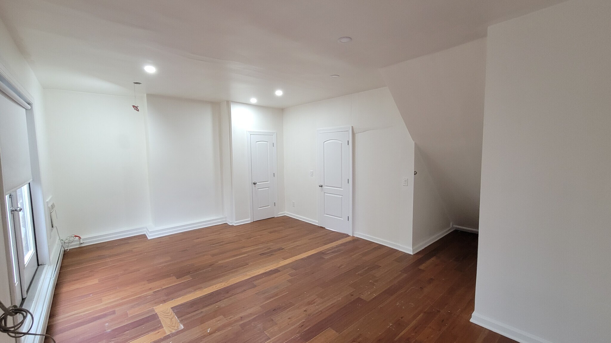 Building Photo - 19 70th St