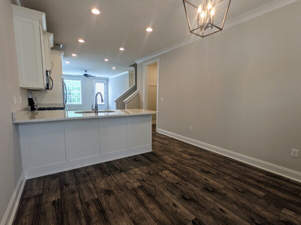 Building Photo - 417 Live Oak Dr