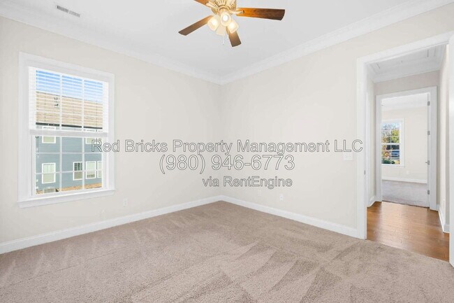 Building Photo - 4004 Petersburg Dr