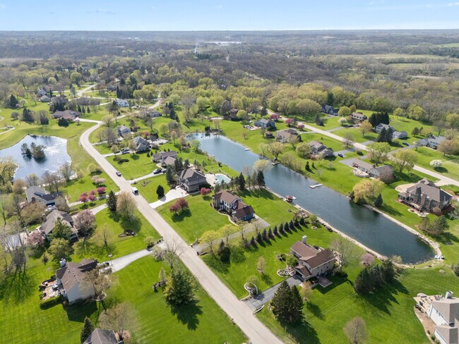 Building Photo - 2208 Crystal Cir