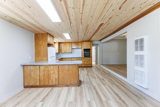 Building Photo - 3406 27th St