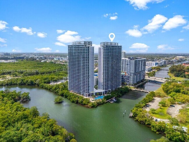 Building Photo - 16385 Biscayne Blvd