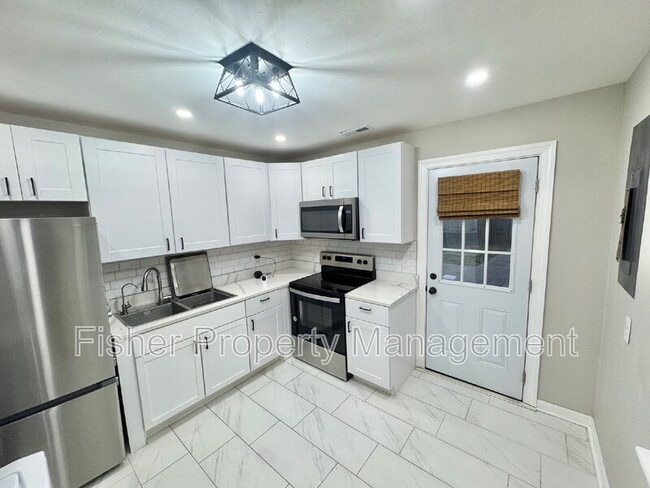 Building Photo - 518 Northside Ave