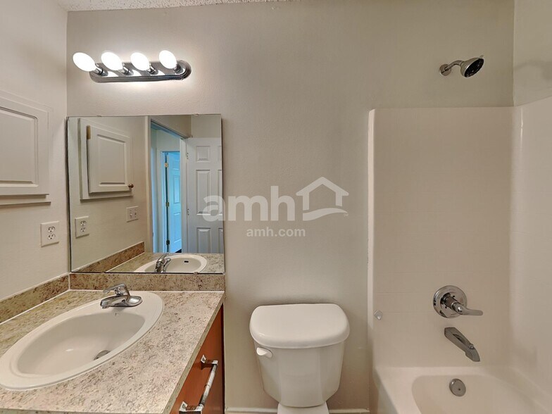 Building Photo - 7319 Bunker Ct