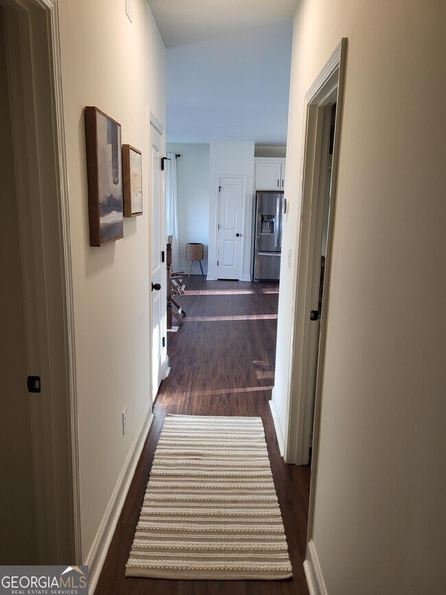 Building Photo - 363 Bayside Ln