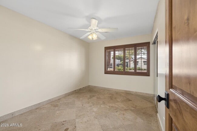 Building Photo - 6332 E Earll Dr