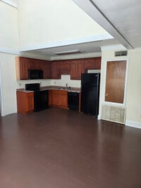 Building Photo - 2306 University Blvd