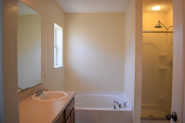 Building Photo - 6796 Gentle Oaks Dr