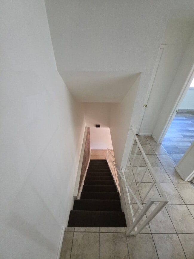 Building Photo - Charming 2BR/1BA Townhouse in Auburn - Available Now!