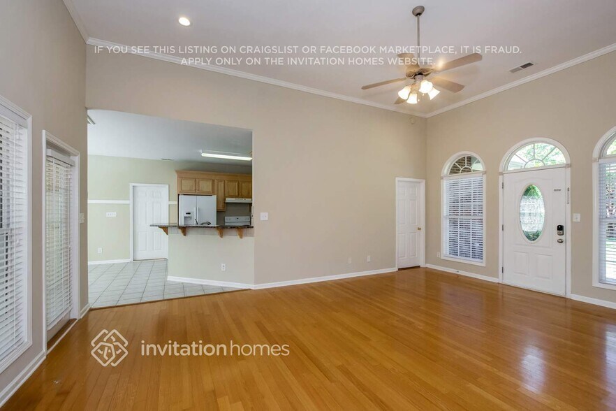 Building Photo - 15020 Woodstar Rd