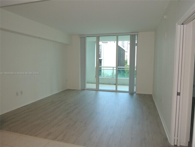 Building Photo - 951 Brickell Ave