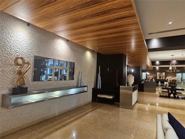 Building Photo - 60 SW 13th St