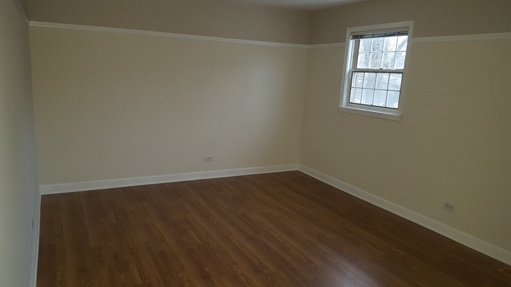 Building Photo - 2132 Rugen Rd