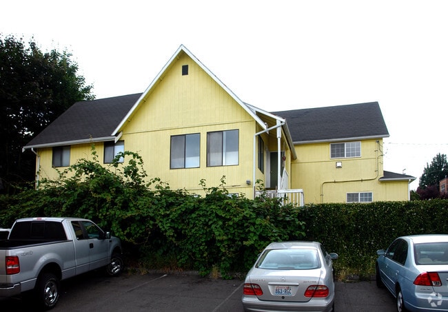 Building Photo - 3617 Palatine Ave N