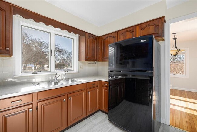 Building Photo - 18 Coggeshall Way