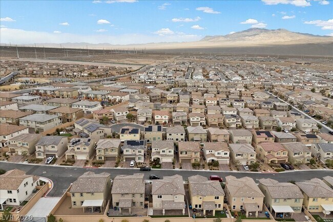 Building Photo - 10423 Stroma Ave