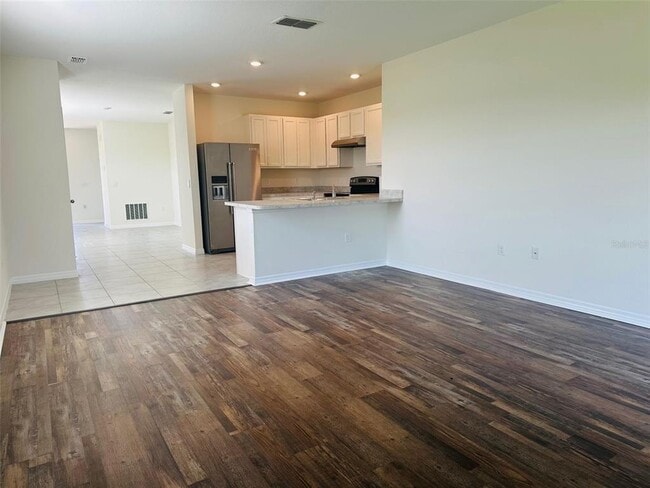 Building Photo - 4529 Blue Rock Dr
