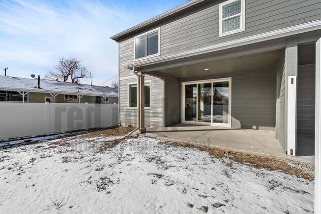 Building Photo - 1228 N Tschirley Rd