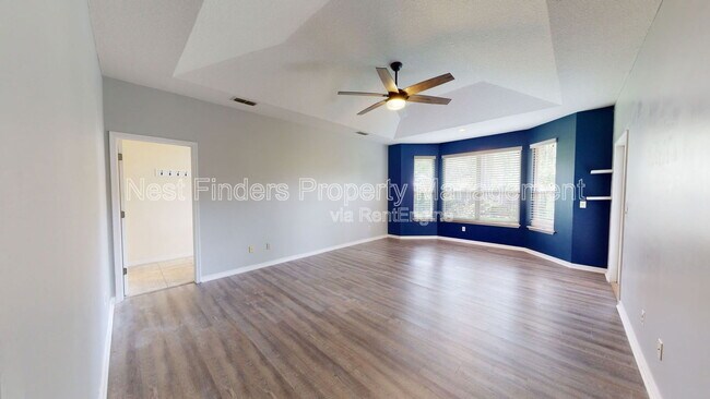 Building Photo - 11881 Honey Locust Dr