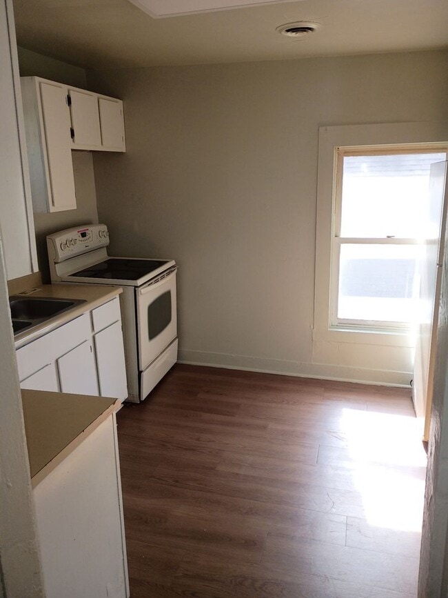 Building Photo - 107 Harrison Pl