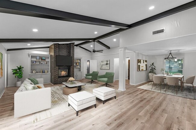 Building Photo - 213 Westview Dr