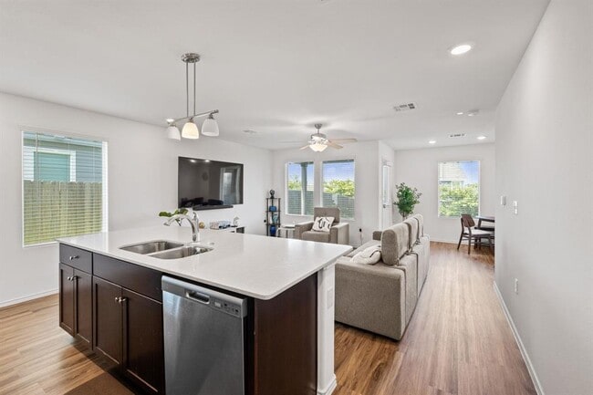 Building Photo - 7449 Sparkling Light Dr