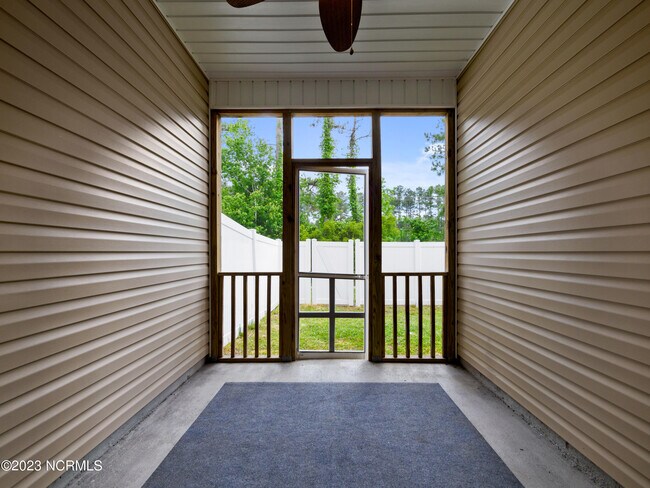 Building Photo - 246 Caldwell Loop