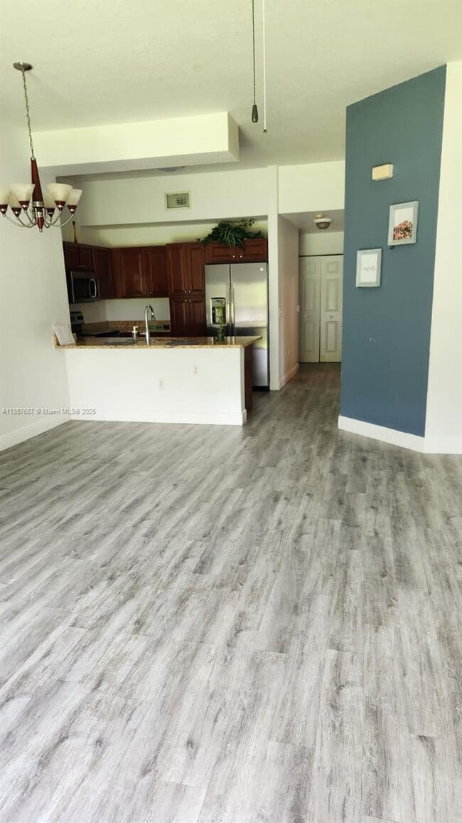 Building Photo - 3340 Palomino Dr