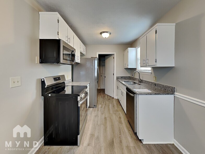 Building Photo - 305 Burlwood Ct