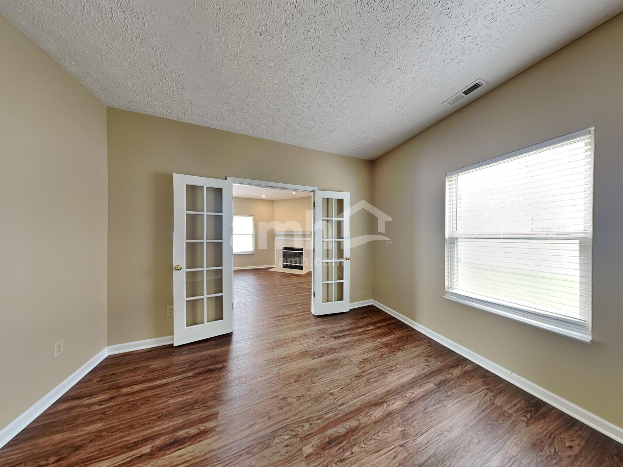 Building Photo - 6591 W Irving Dr