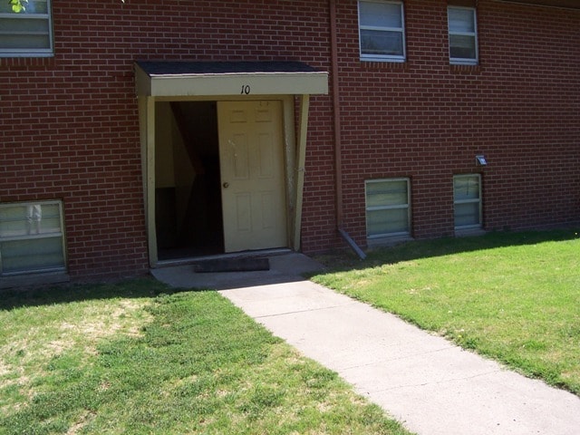 Building Photo - 708 W 12th St