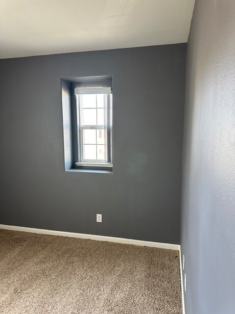 Building Photo - Lathrop 4 Bedroom 3 Bathroom Home.