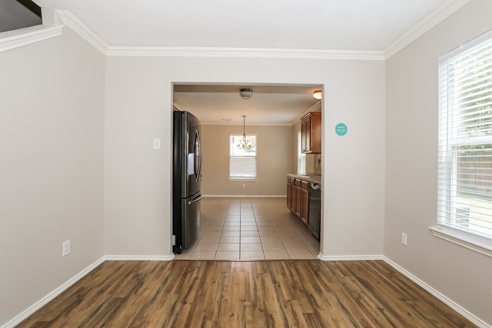 Building Photo - 1403 Natural Pine Trail