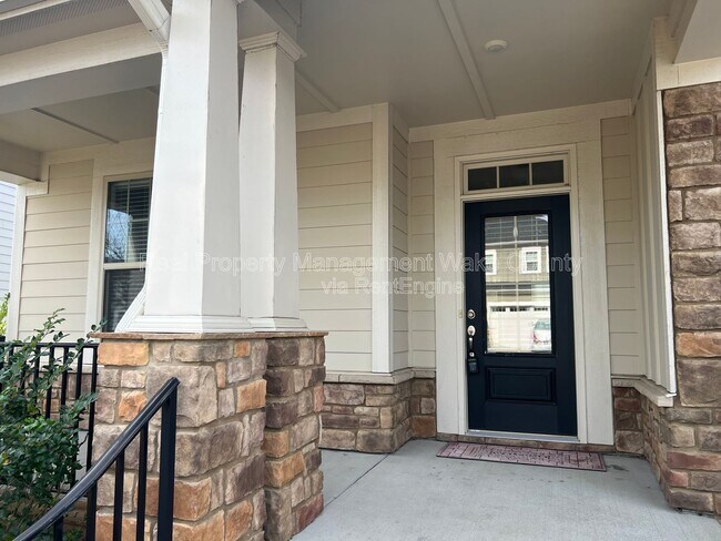 Building Photo - 1351 Gilwood Dr