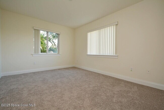 Building Photo - 123 Lancha Cir