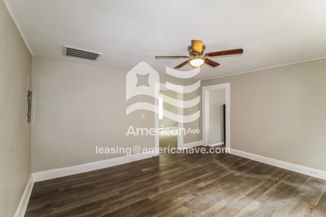 Building Photo - 702#B West Church Street, 31030; #2116170 ...