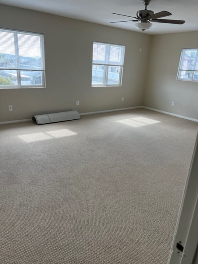 Building Photo - Spacious 4BR Cul-de-Sac Home with Large Backyard & Attached Garage
