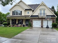 Building Photo - 3026 Scottcrest Way