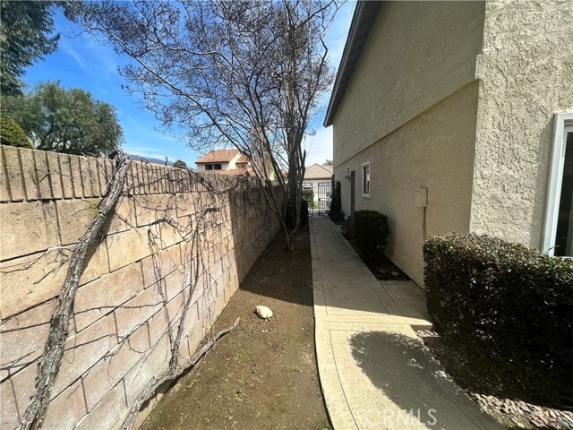 Building Photo - 2265 Jasmine Ave