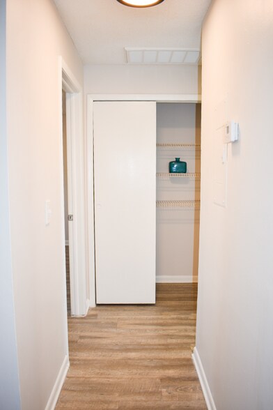 Building Photo - 5107 S Clarice Ct