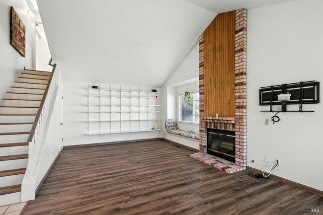 Building Photo - 1424 Dandelion Way