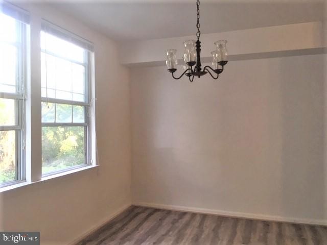 Building Photo - 20317 Beaconfield Terrace
