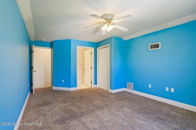 Building Photo - 929 Hialeah St