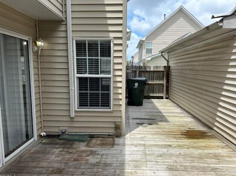 Building Photo - 4404 Glen Ellert Ct