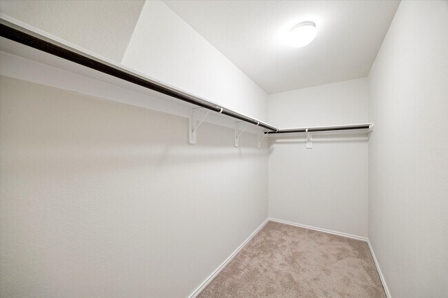 Building Photo - 1606 Avocet Way